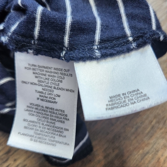 JONES NEW YORK SIGNATURE mid sleeve blue stripped shirt Size S - Picture 9 of 9